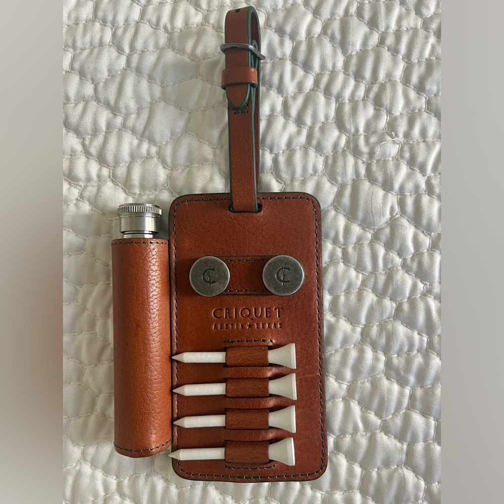 NEW Criquet Leather Golf Bag Tag/ Flask